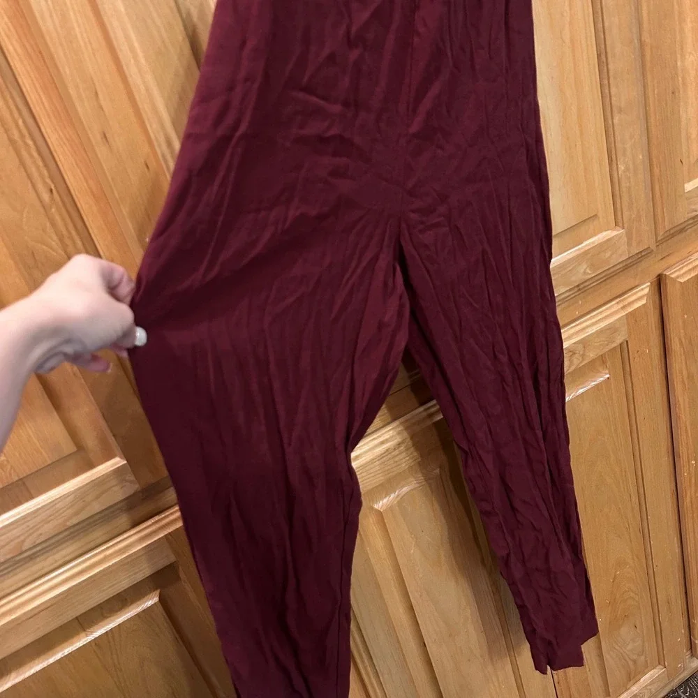 Urban Outfitters XS Burgundy Jumpsuit Cross Back Sleeveless Casual - Picture 3 of 7